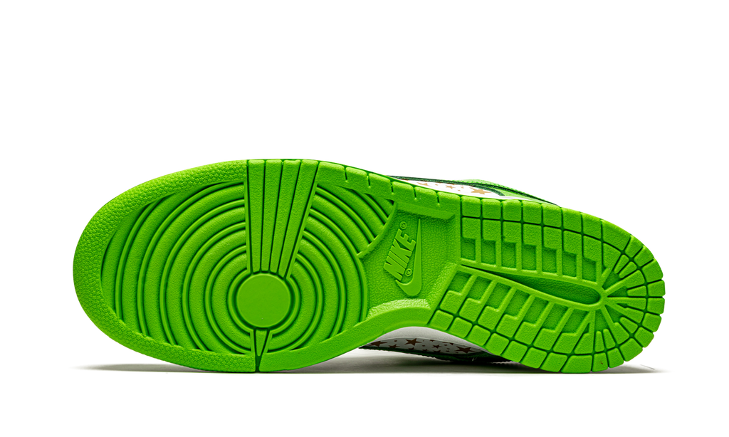 SB Dunk Low "Supreme - Stars - Mean Green" DH3228 101
