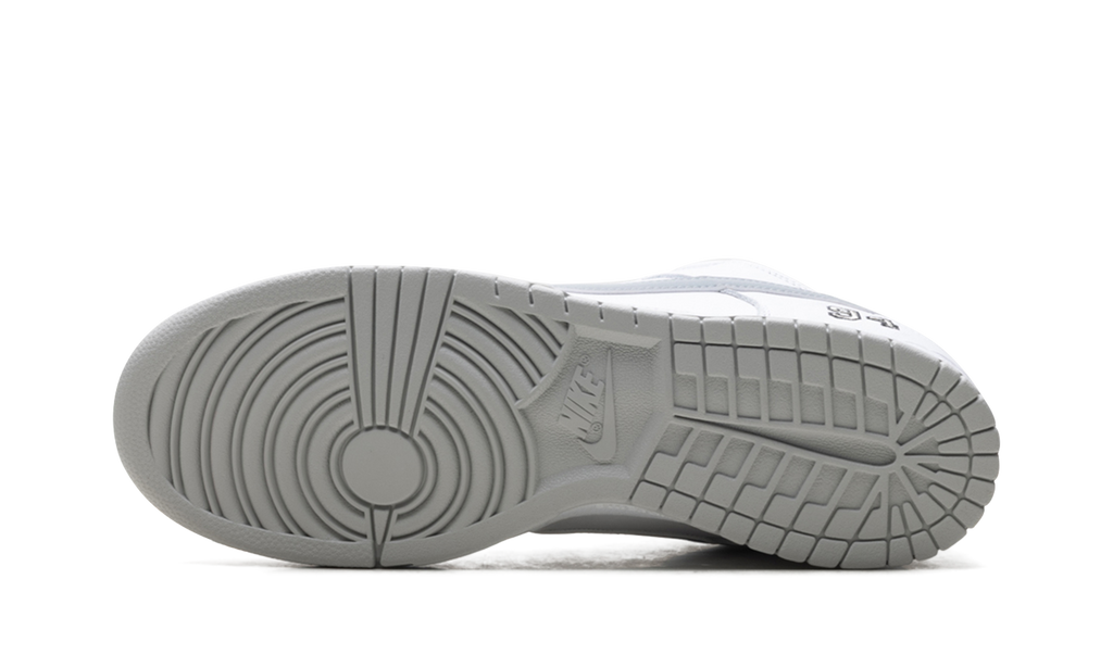 SB Dunk Low "Supreme - White" HQ8487 100